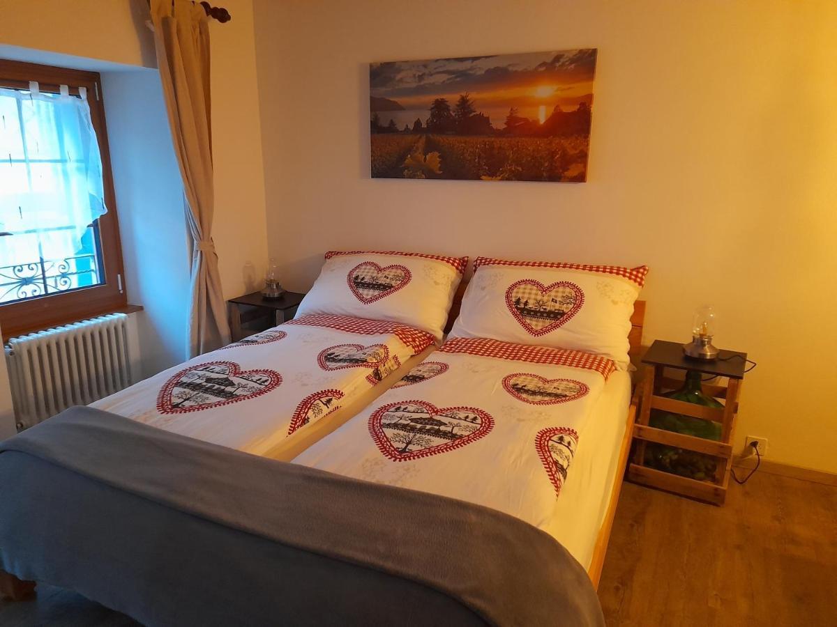 Chez Un Vigneron Au Village Au 2eme Etage Sans Ascenseur Apartamento Villeneuve